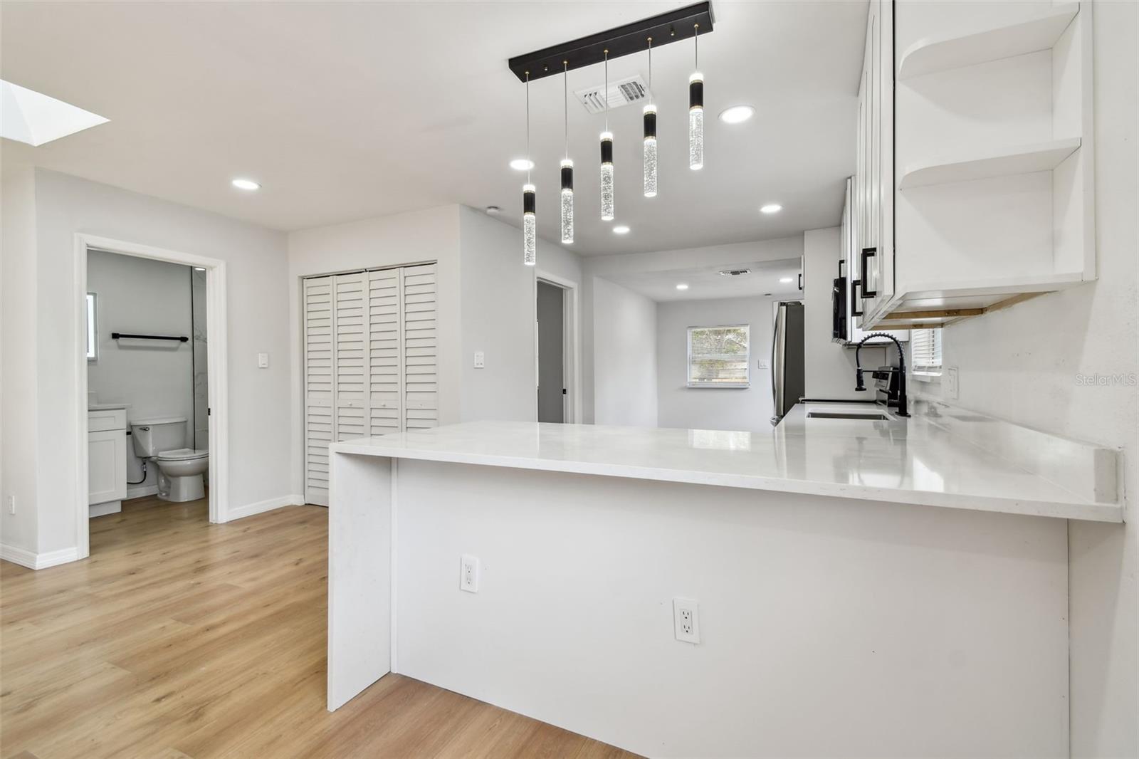 Image 11 of 62 For 4548 18th Avenue S