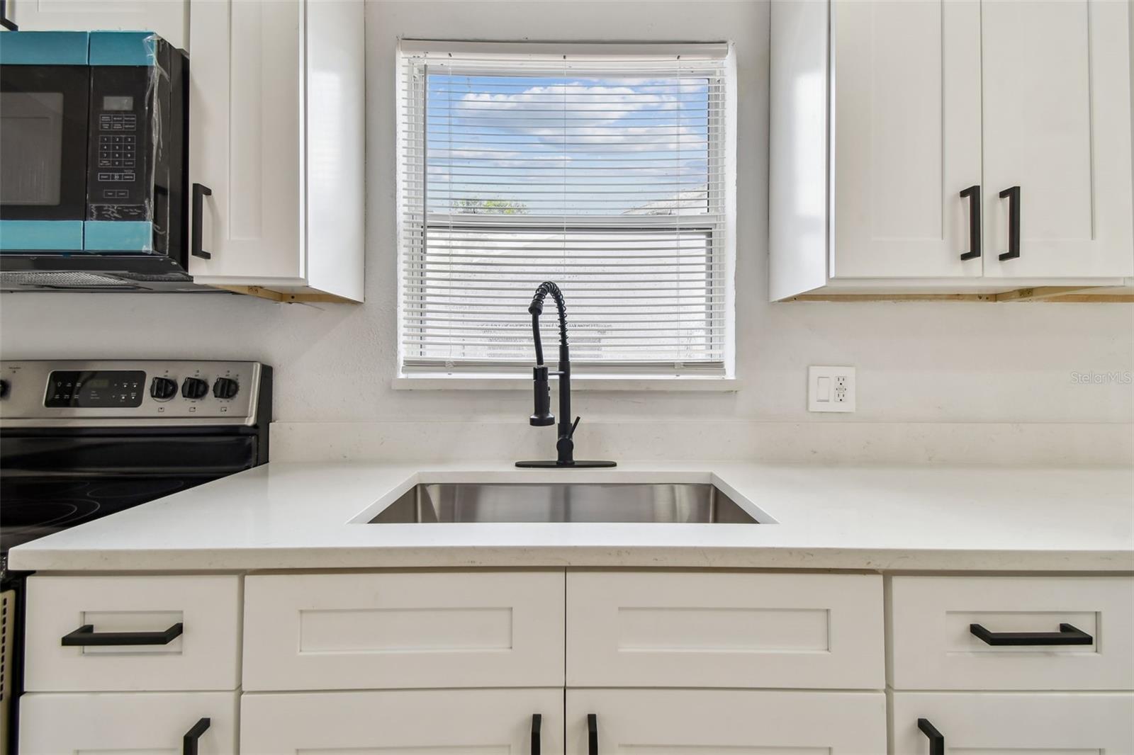 Image 13 of 62 For 4548 18th Avenue S