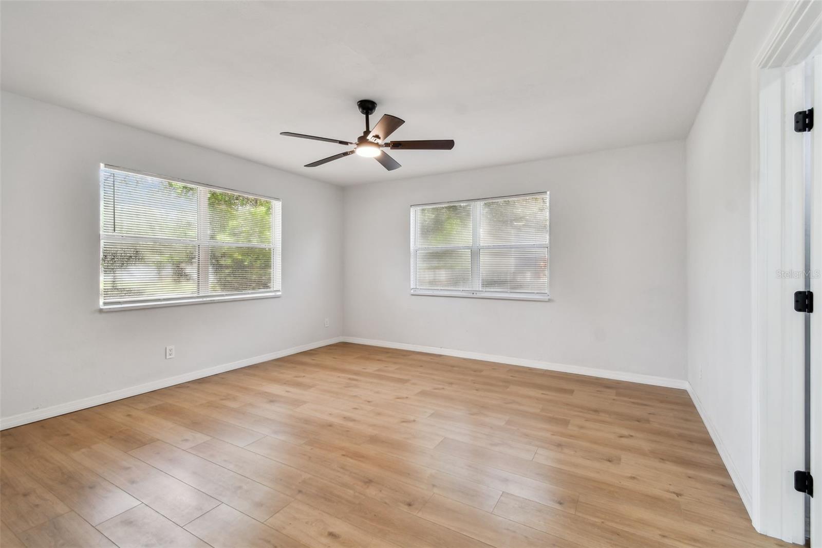 Image 36 of 62 For 4548 18th Avenue S