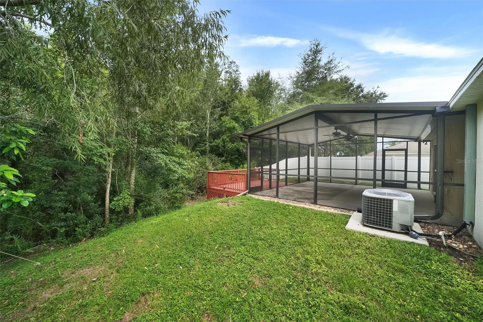 Image 30 of 31 For 17034 Ongar Court