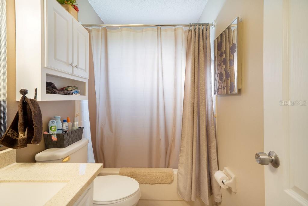 Image 18 of 36 For 8429 Jacqueline Court