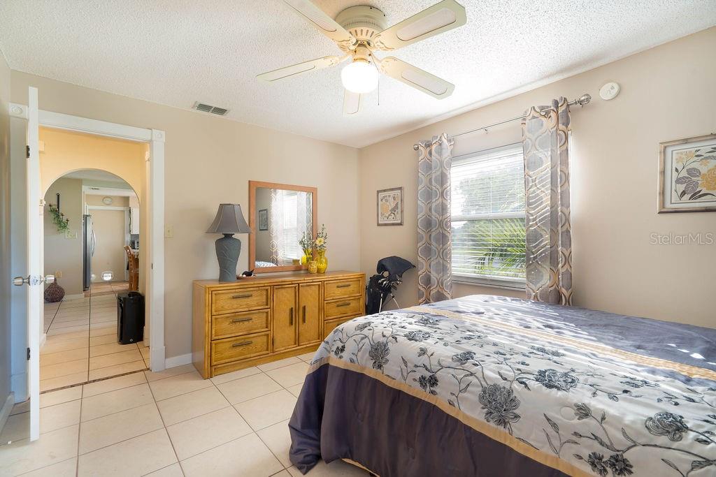 Image 21 of 36 For 8429 Jacqueline Court