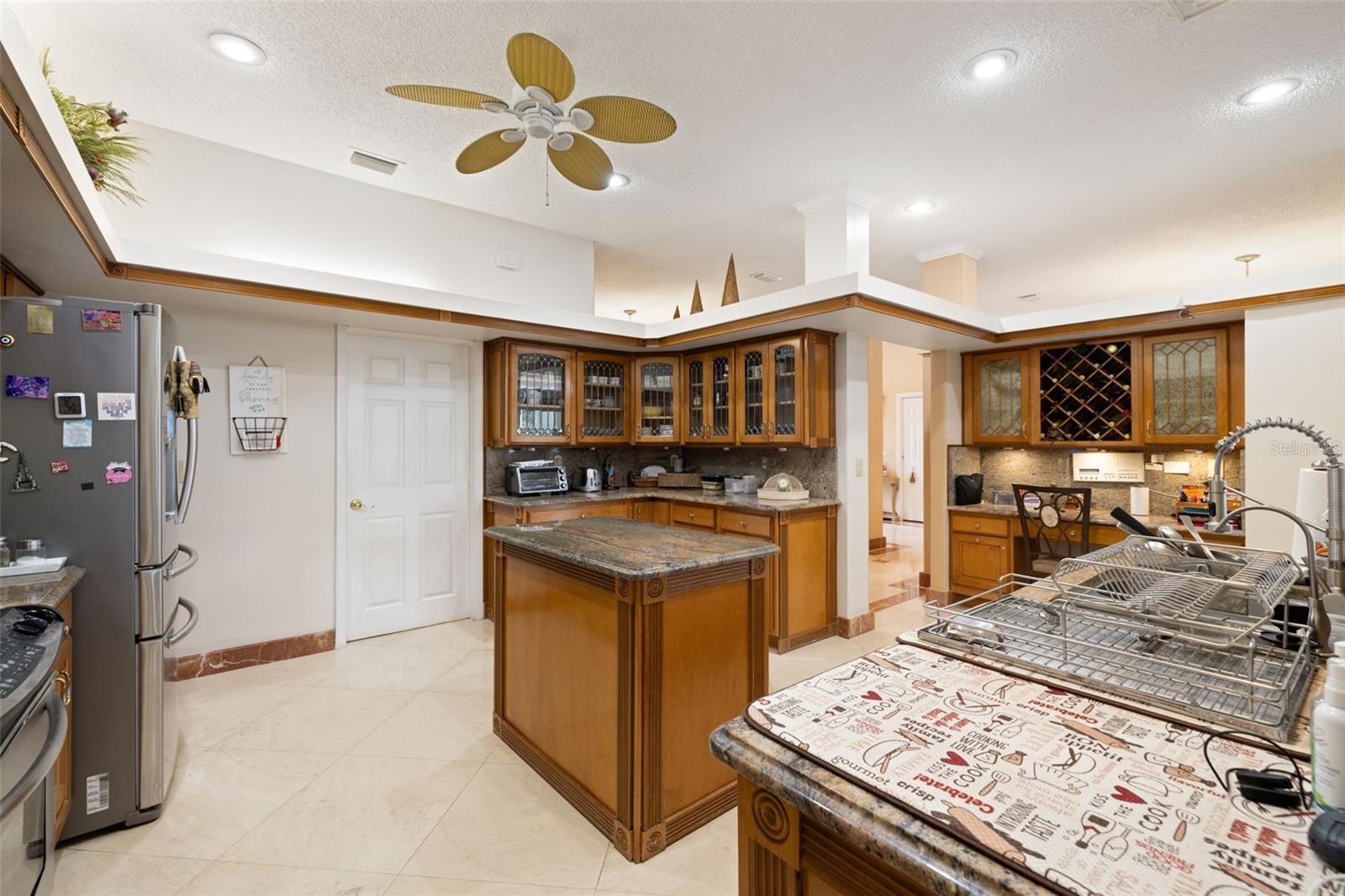 Image 10 of 47 For 1873 Lago Vista Boulevard