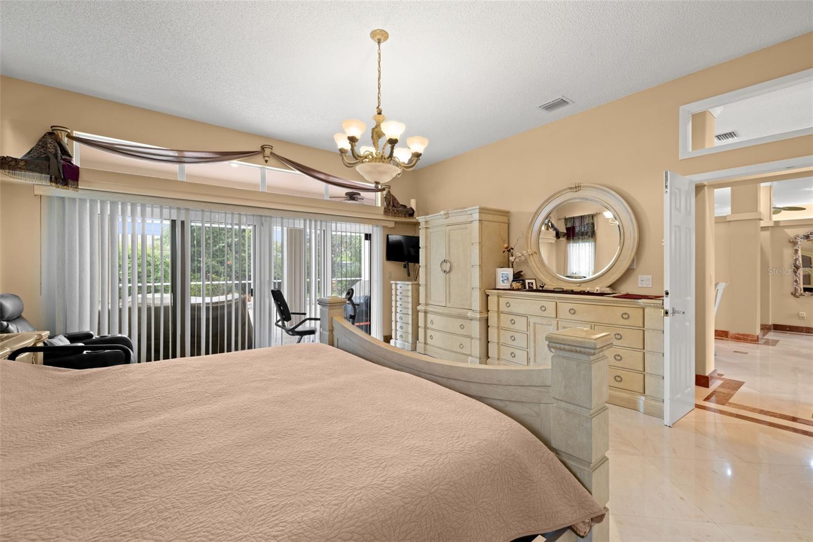 Image 27 of 47 For 1873 Lago Vista Boulevard
