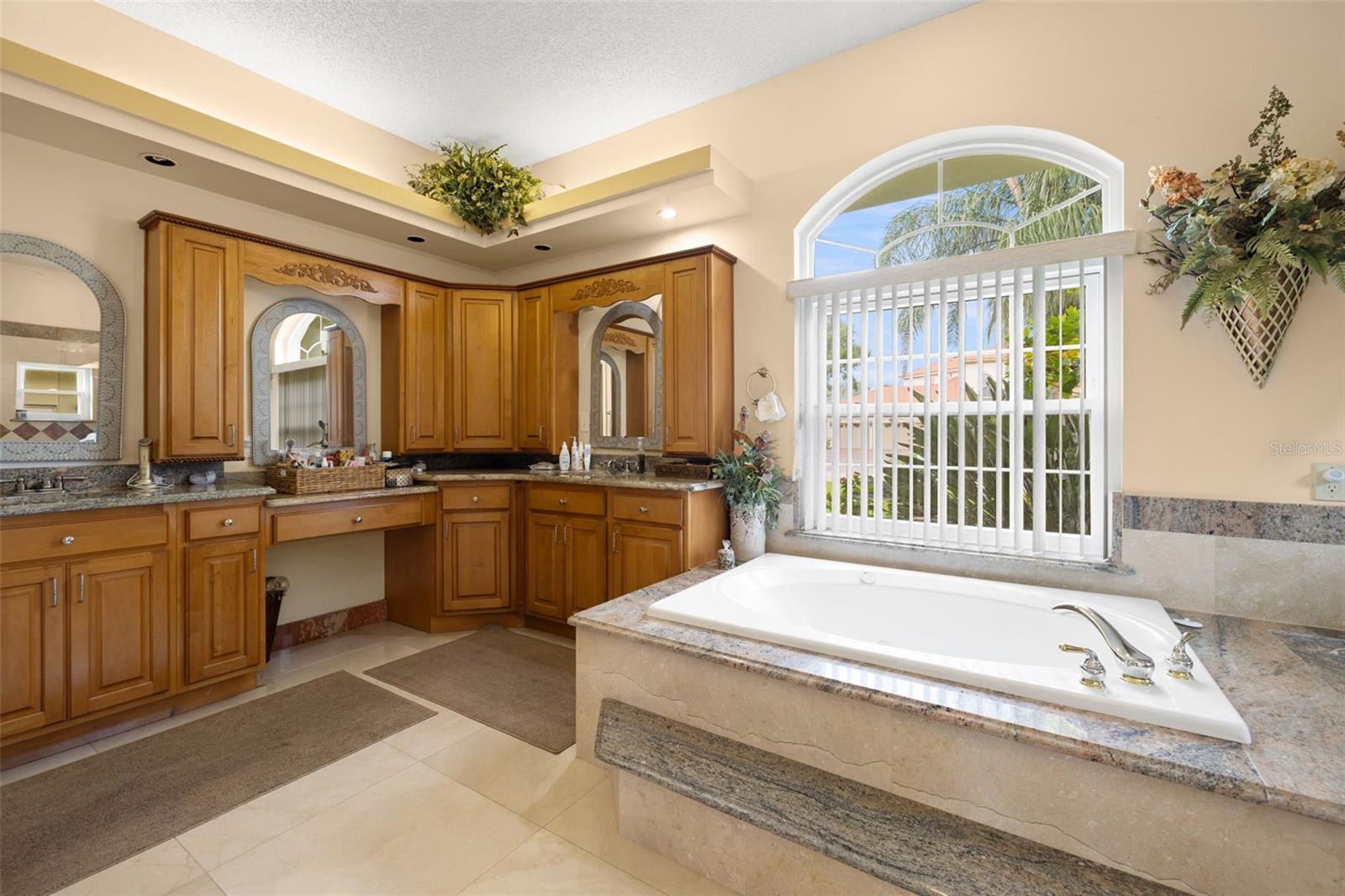 Image 30 of 47 For 1873 Lago Vista Boulevard