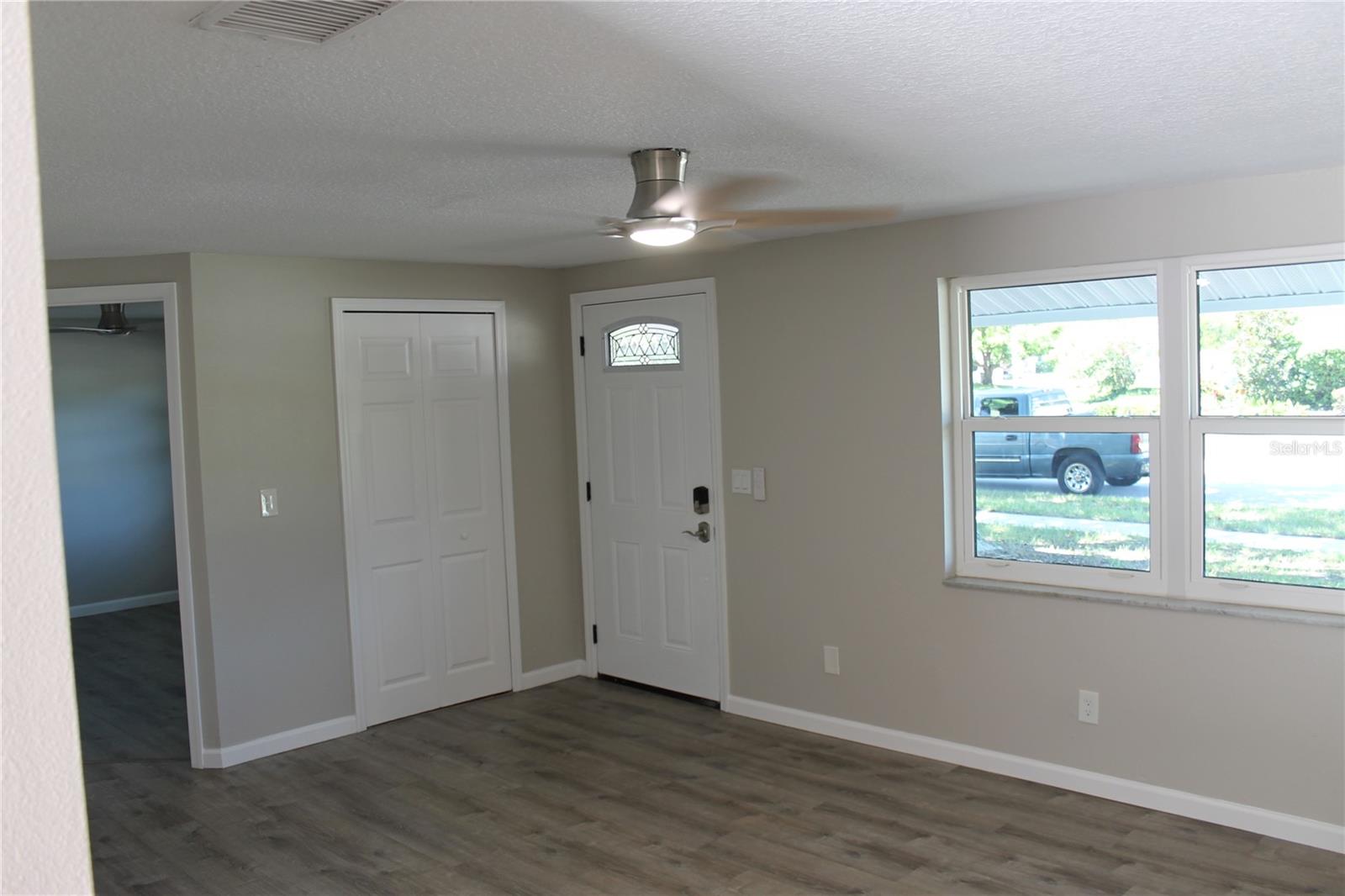 Image 6 of 40 For 803 Peninsula Road