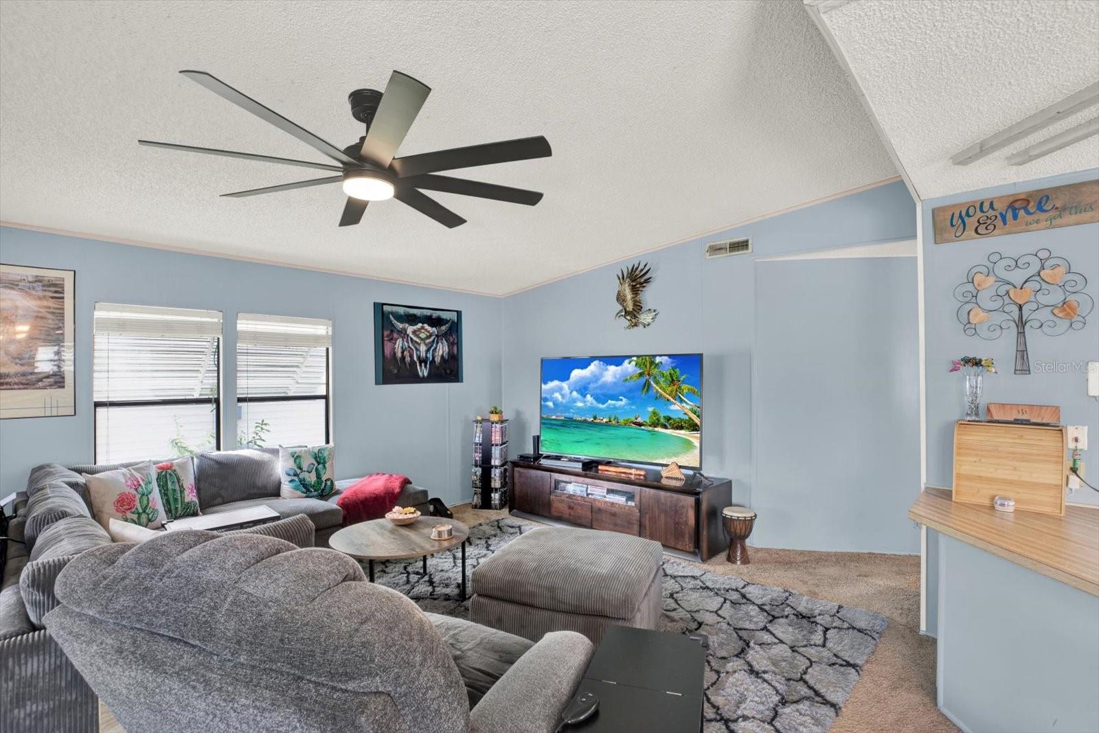 Image 3 of 24 For 4865 Goldenview Lane