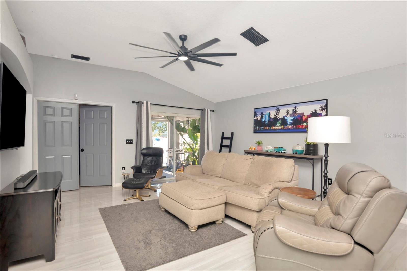 Image 26 of 51 For 2239 Roanoke Springs Drive