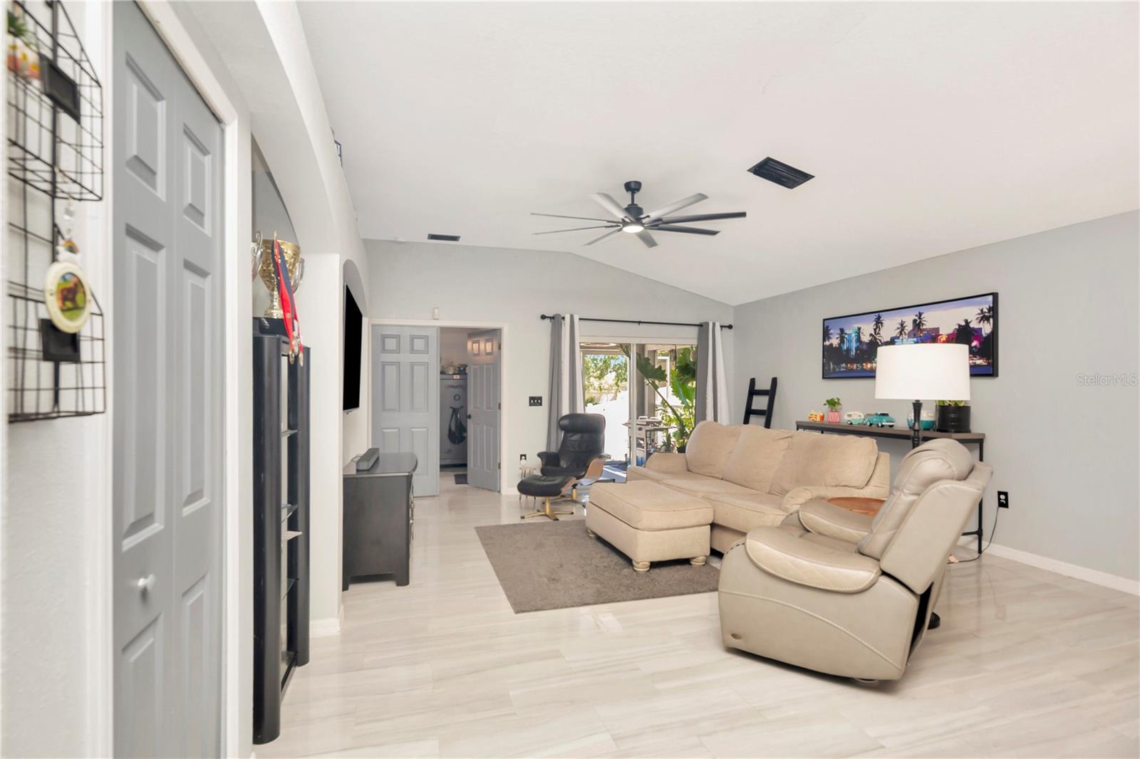 Image 27 of 51 For 2239 Roanoke Springs Drive