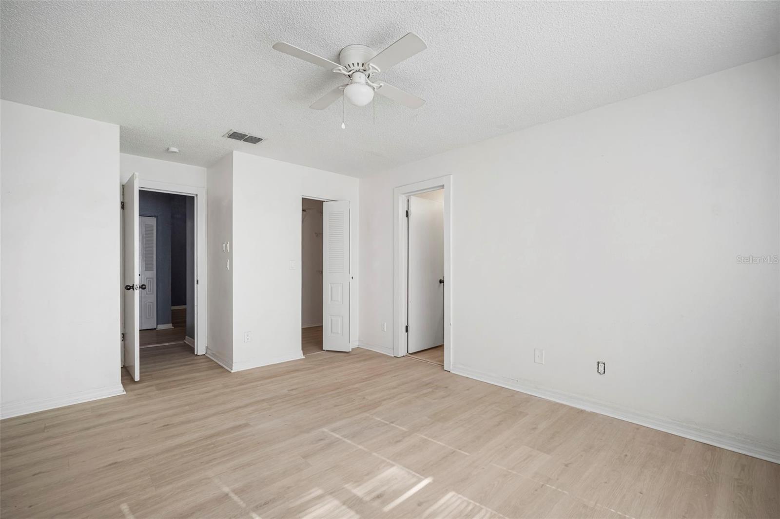 Image 31 of 43 For 12825 Tallowood Drive