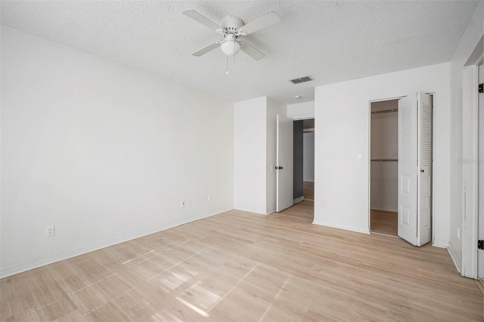 Image 32 of 43 For 12825 Tallowood Drive