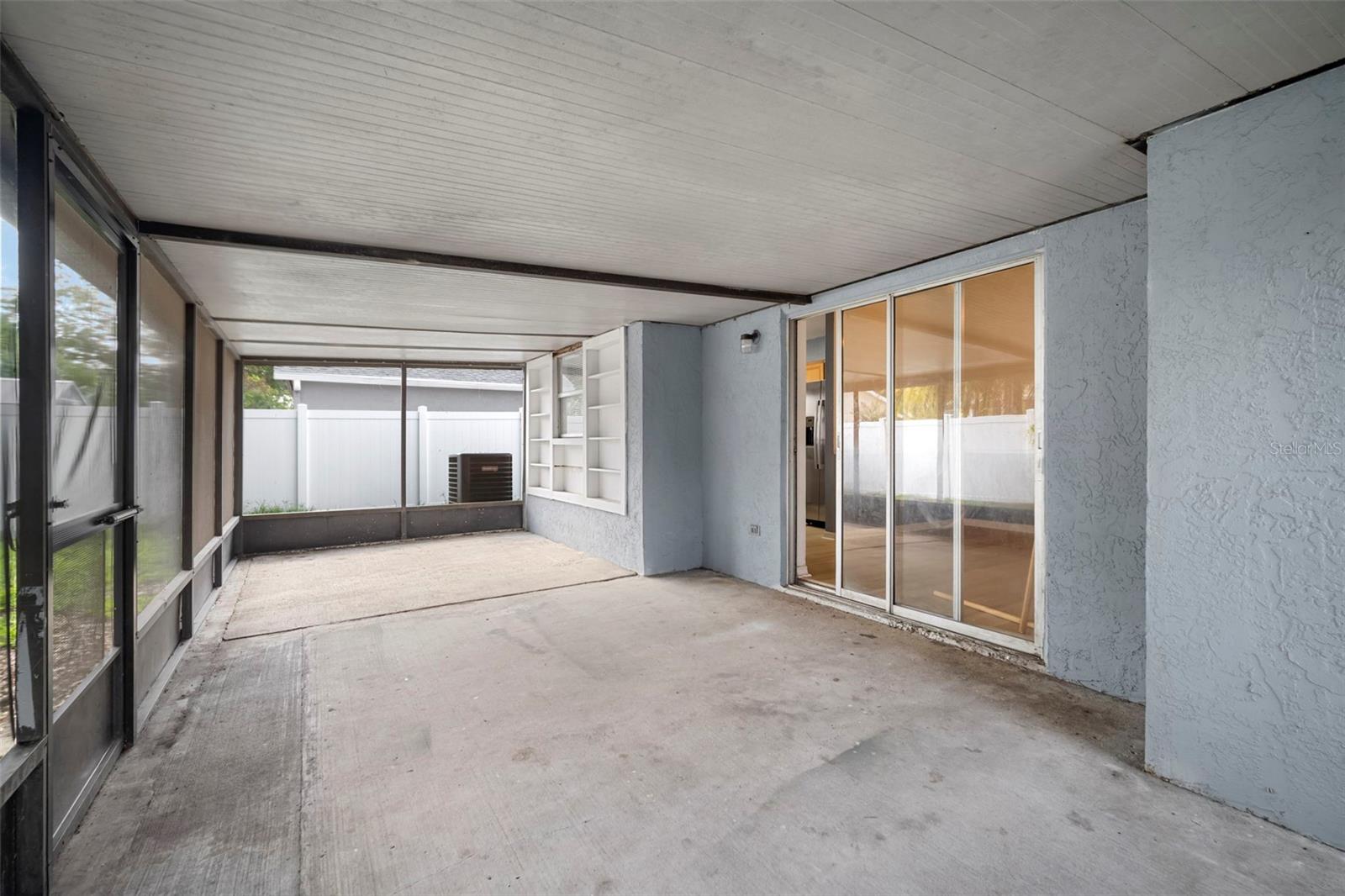 Image 39 of 43 For 12825 Tallowood Drive