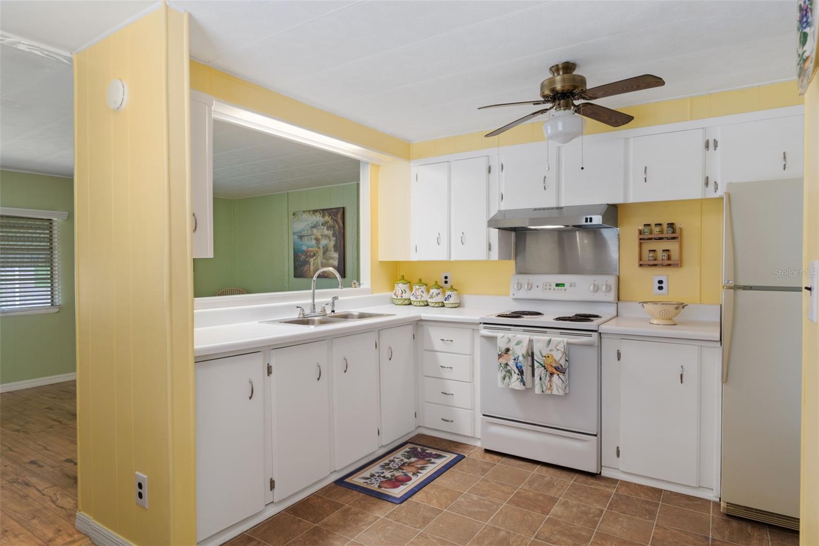 Image 4 of 29 For 7538 Fairlane Avenue