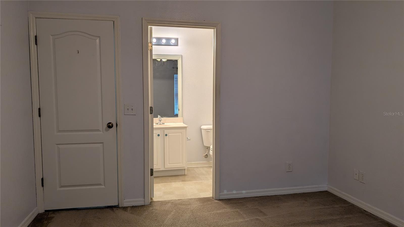 Image 17 of 34 For 16320 Swan View Circle