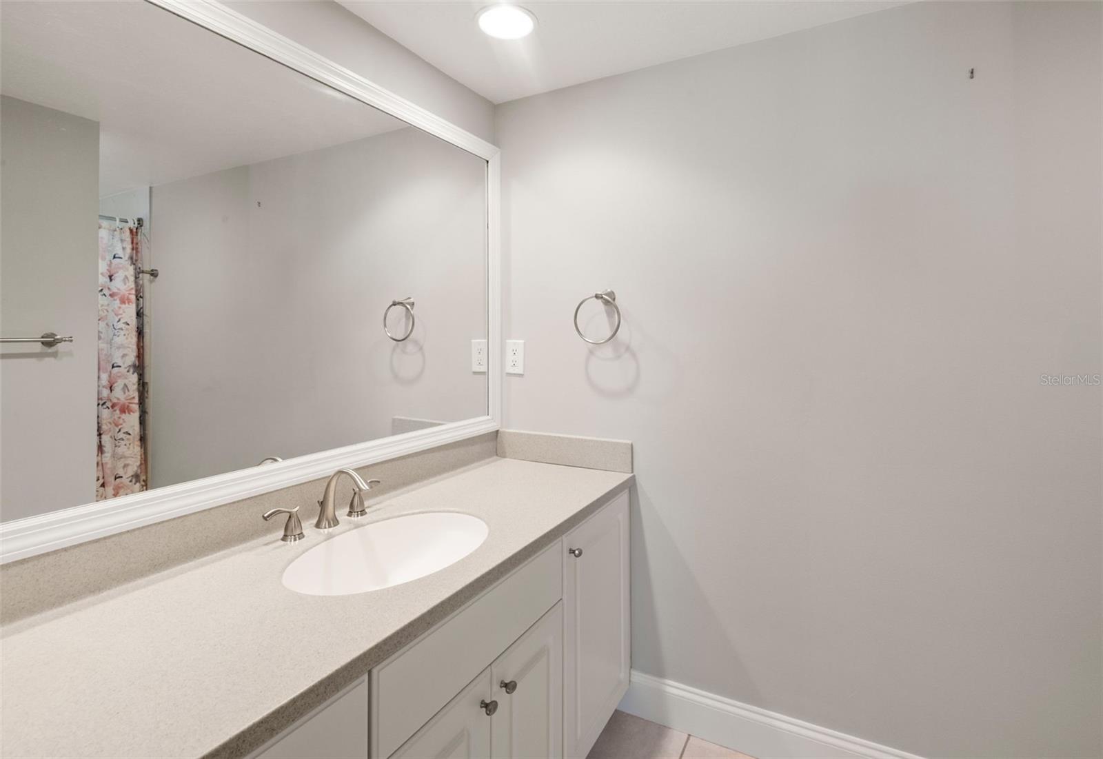 Image 14 of 44 For 8054 Bayshore Drive