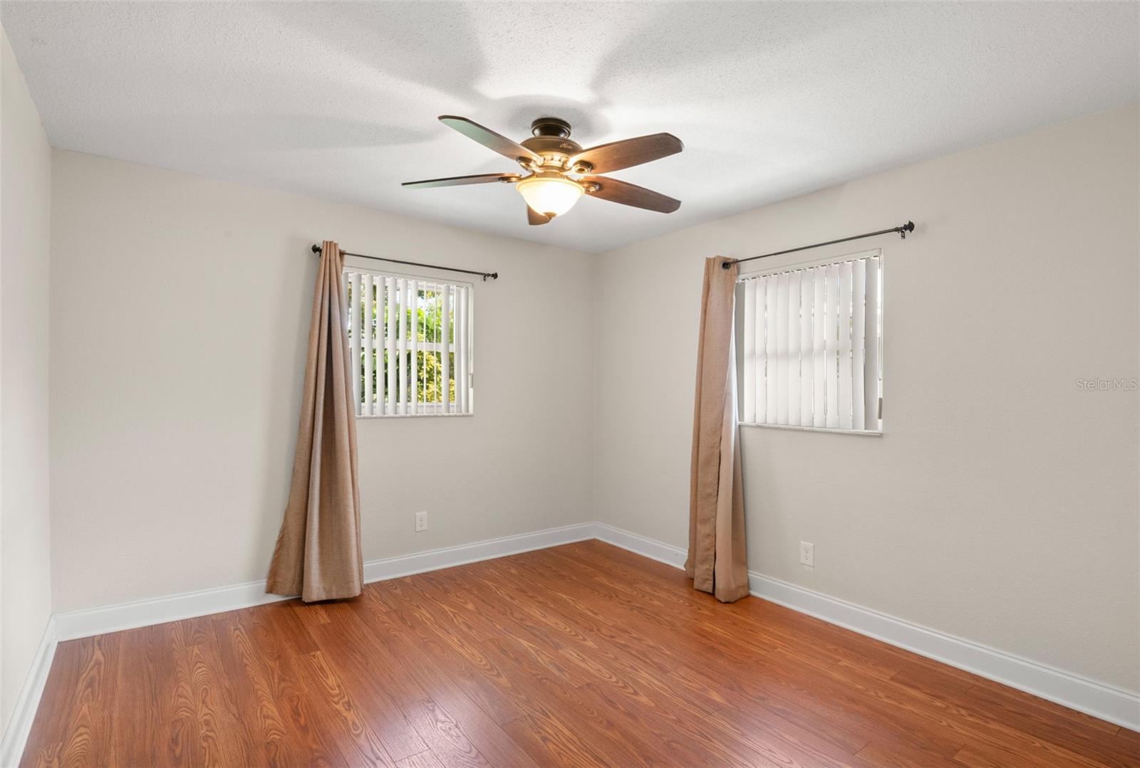 Image 16 of 44 For 8054 Bayshore Drive