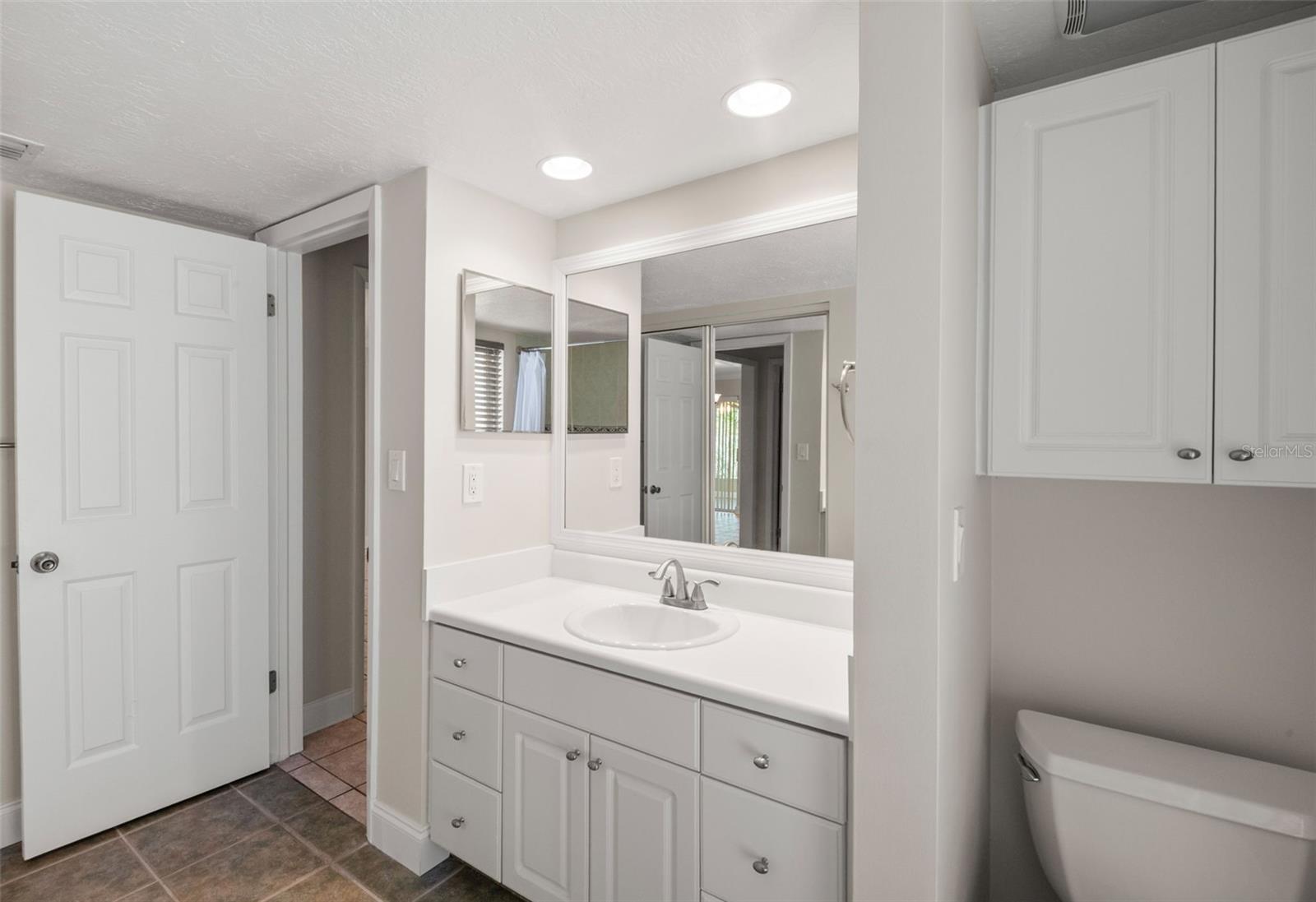 Image 20 of 44 For 8054 Bayshore Drive