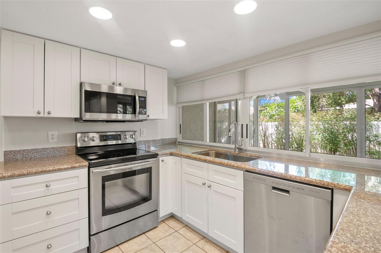 Image 6 of 44 For 8054 Bayshore Drive