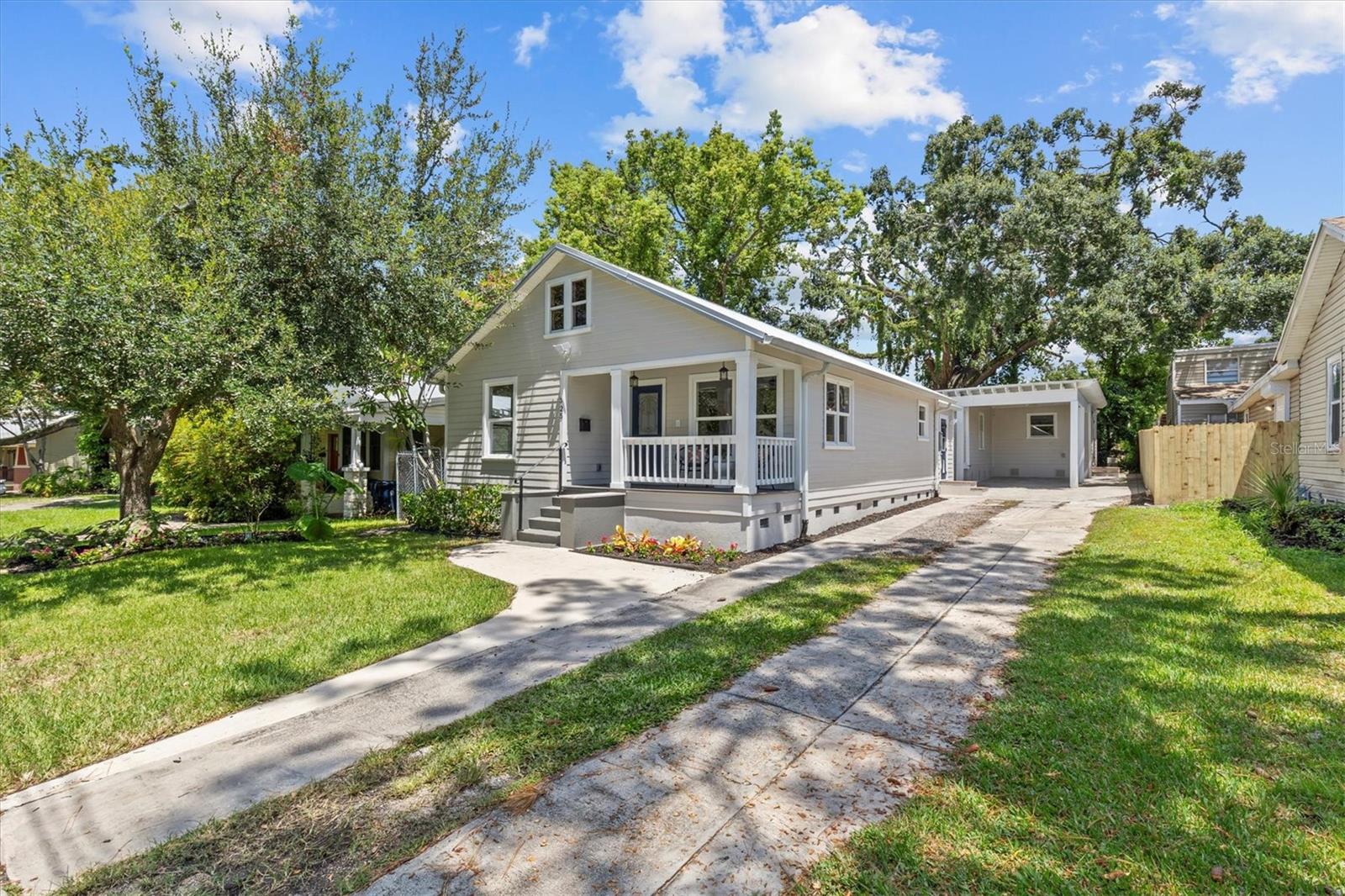 Listing photo id 36 for 325 Haya Street