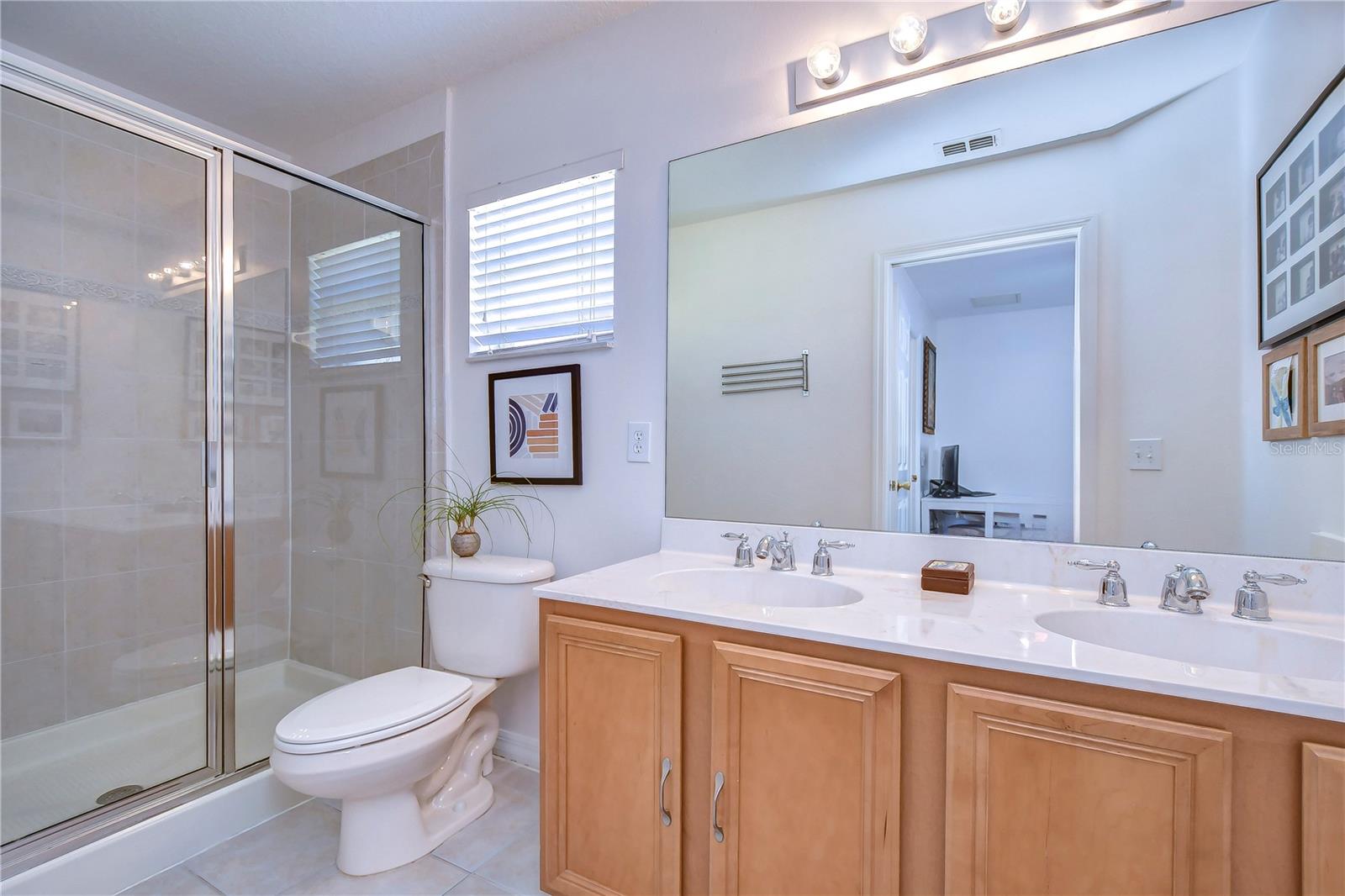 Image 21 of 42 For 8526 Brushleaf Way