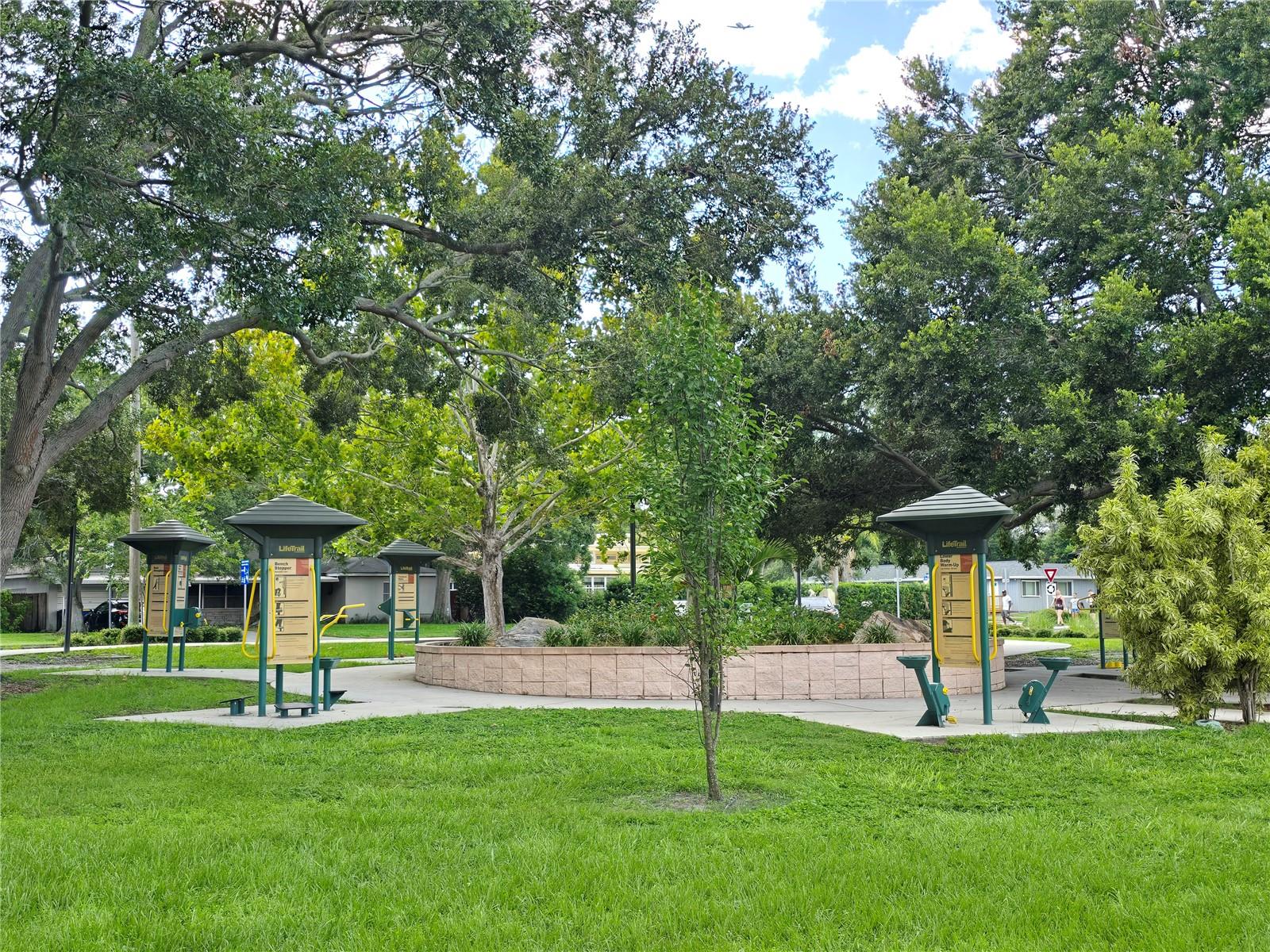 Image 14 of 22 For 18 Jupiter Avenue