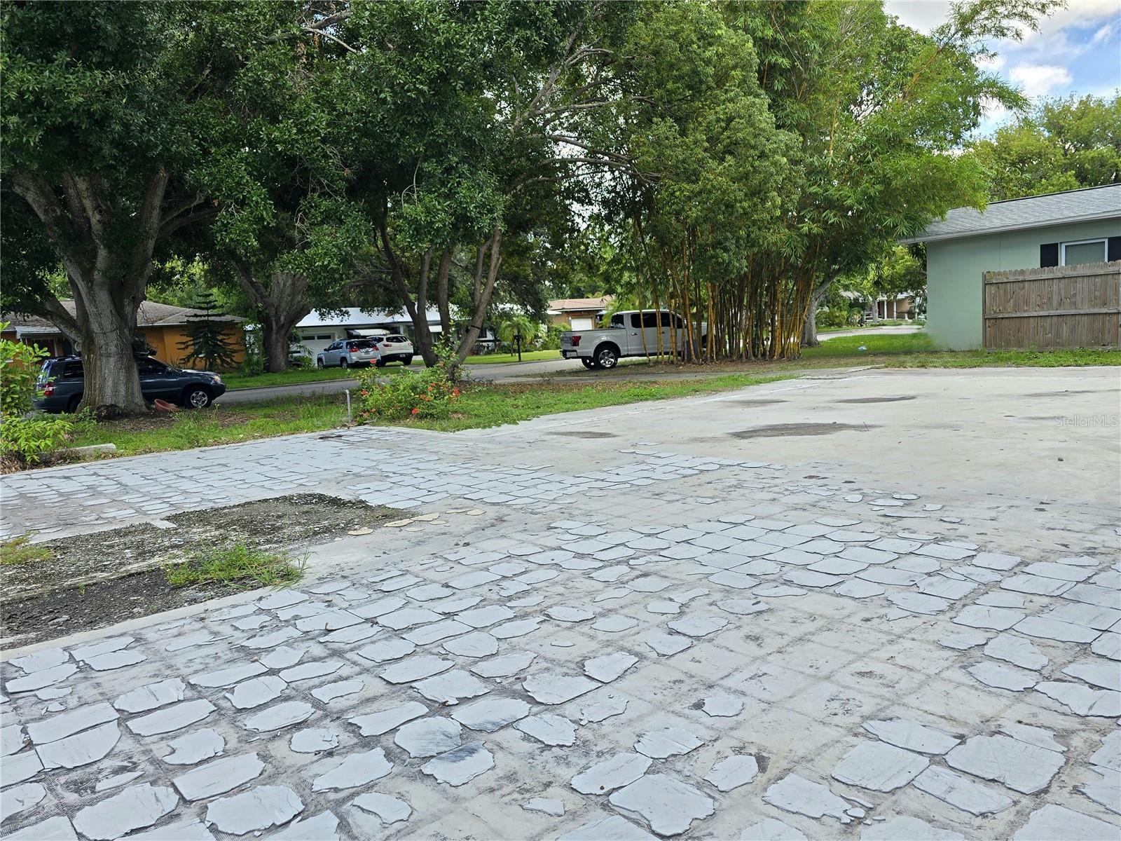 Image 7 of 22 For 18 Jupiter Avenue