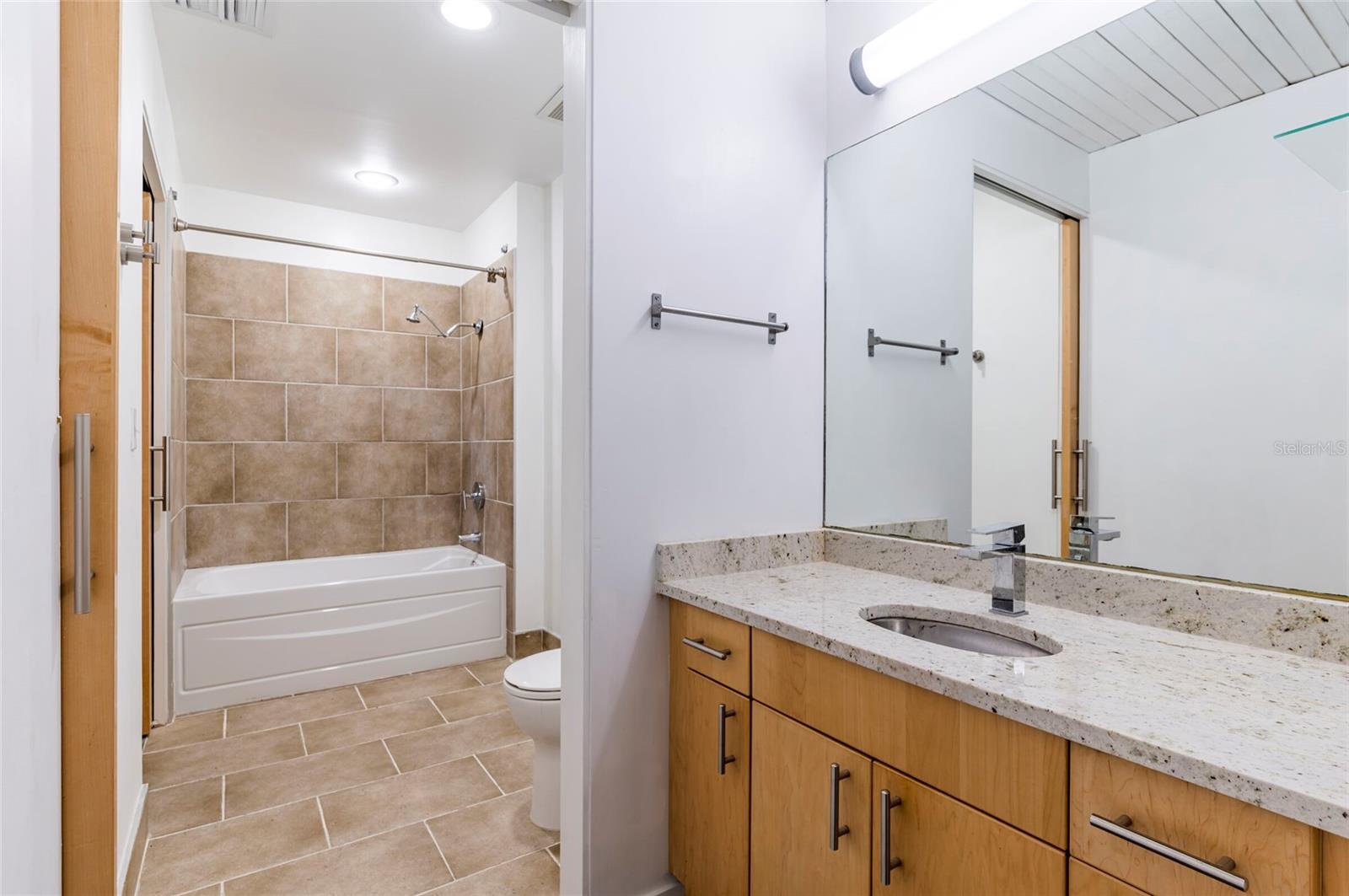 Image 7 of 16 For 101 12th Street 306