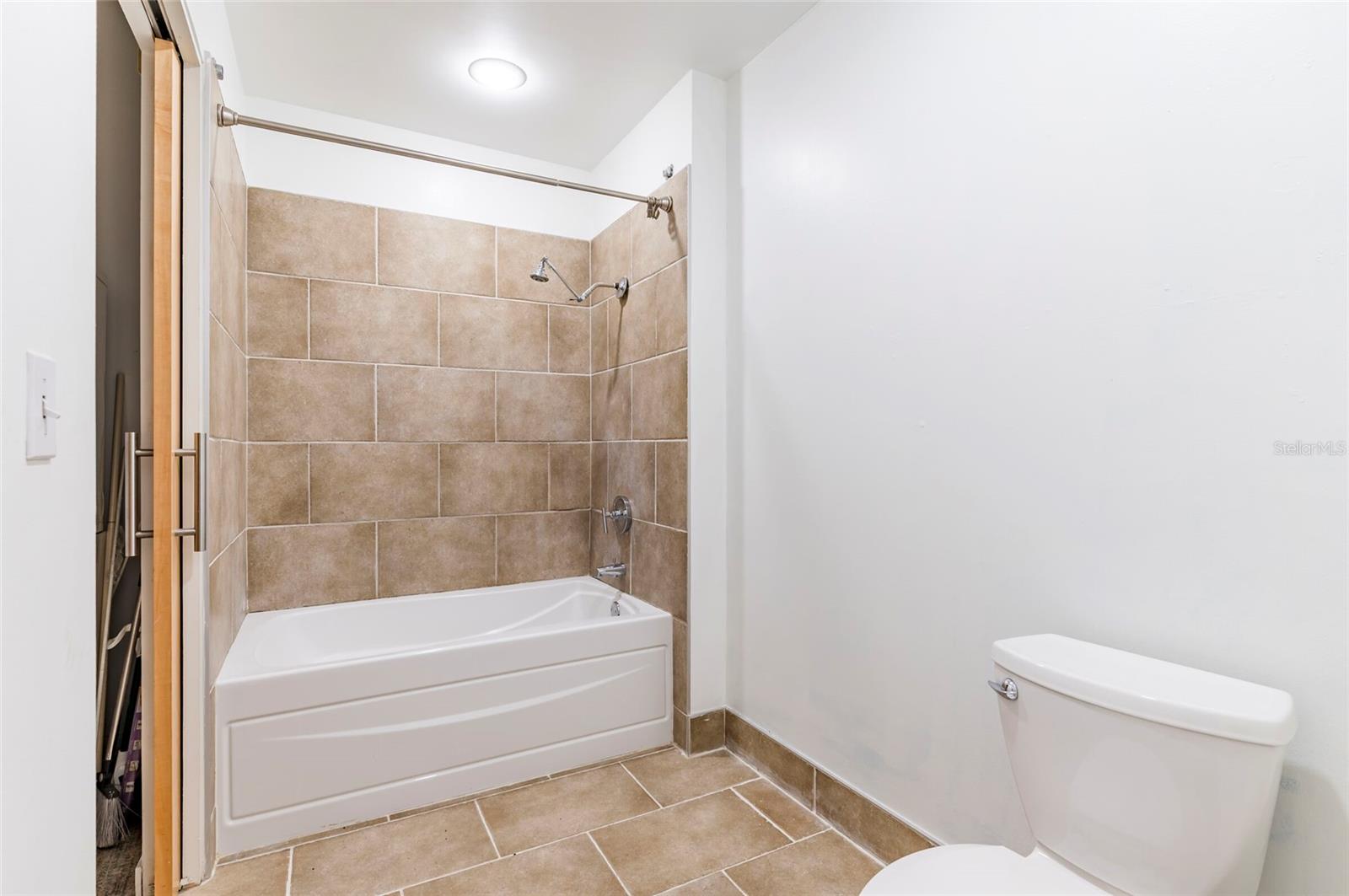 Image 8 of 16 For 101 12th Street 306