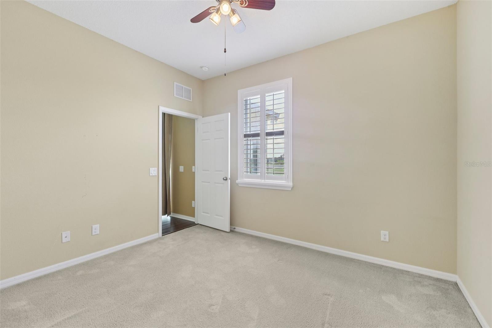 Image 38 of 84 For 10756 Pictorial Park Drive