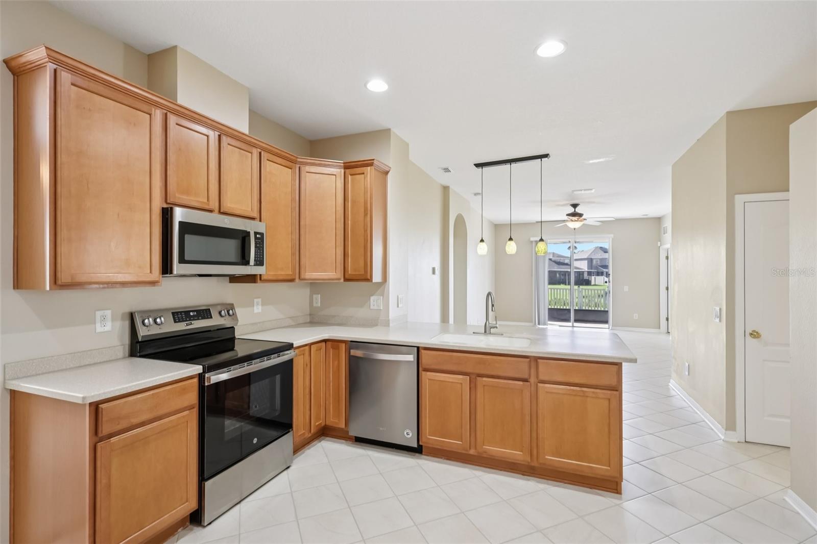 Image 12 of 41 For 20125 Still Wind Drive