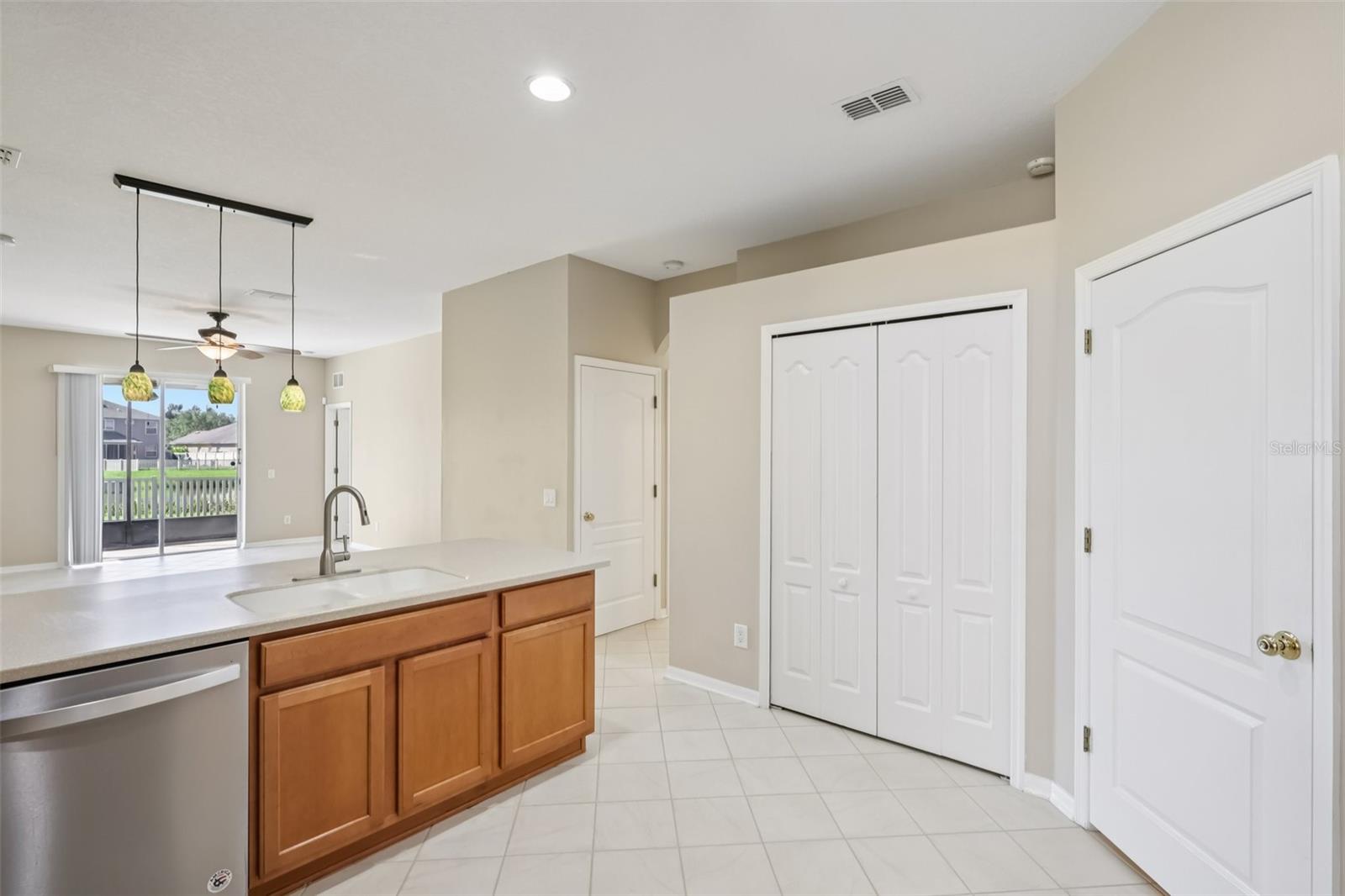 Image 17 of 41 For 20125 Still Wind Drive