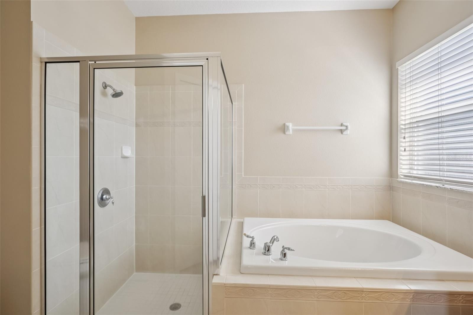 Image 33 of 41 For 20125 Still Wind Drive