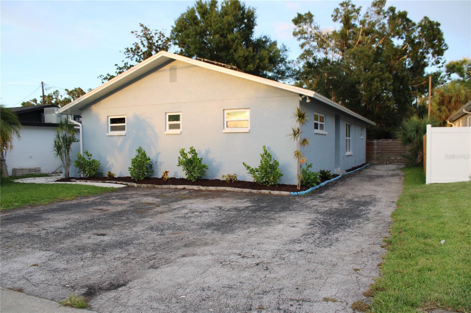 Details for 7645 55th Street N, PINELLAS PARK, FL 33781