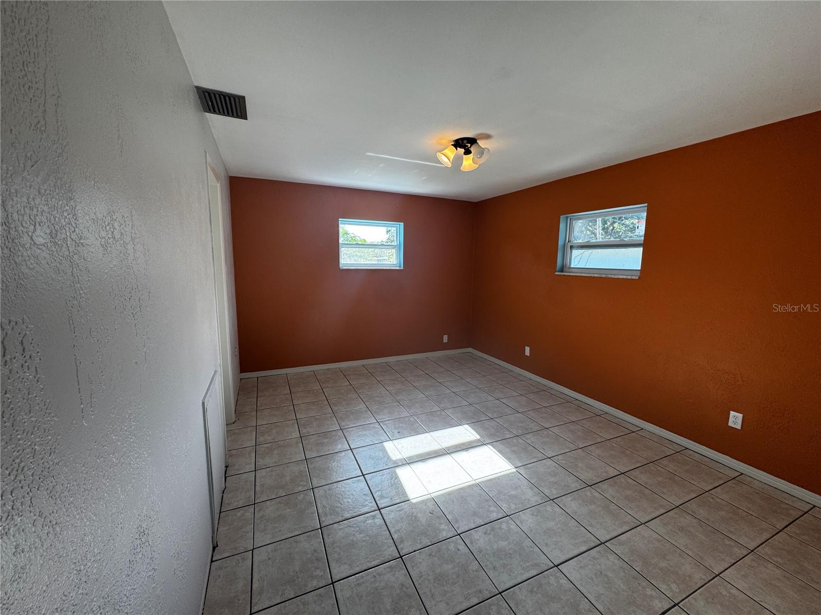 Image 19 of 51 For 7645 55th Street N