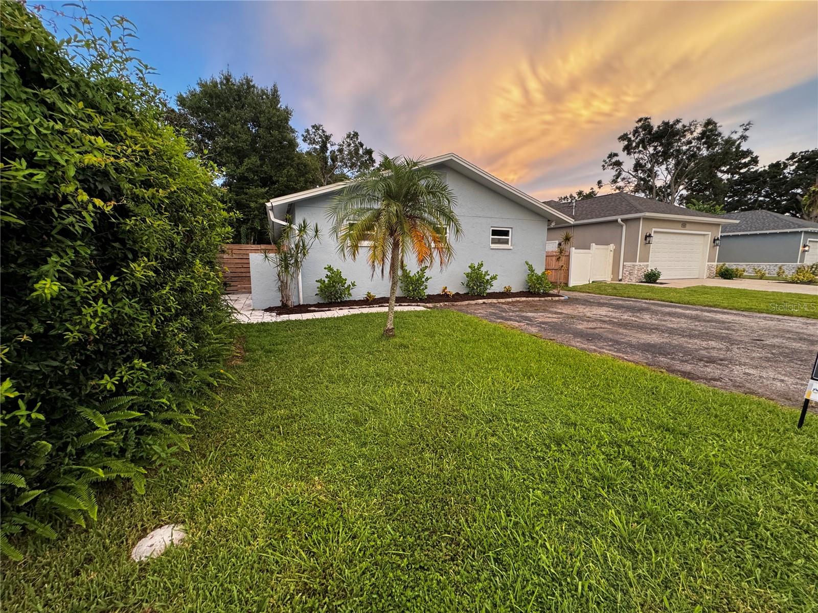 Image 4 of 51 For 7645 55th Street N