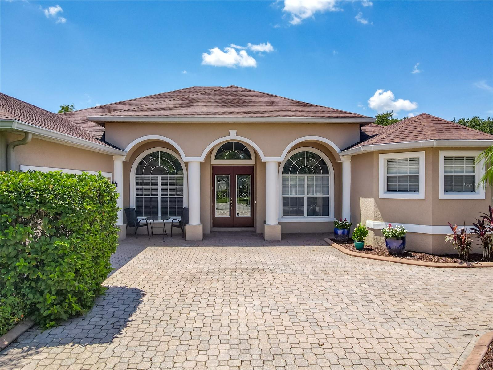 Image 4 of 78 For 1900 Cascades Cove Drive