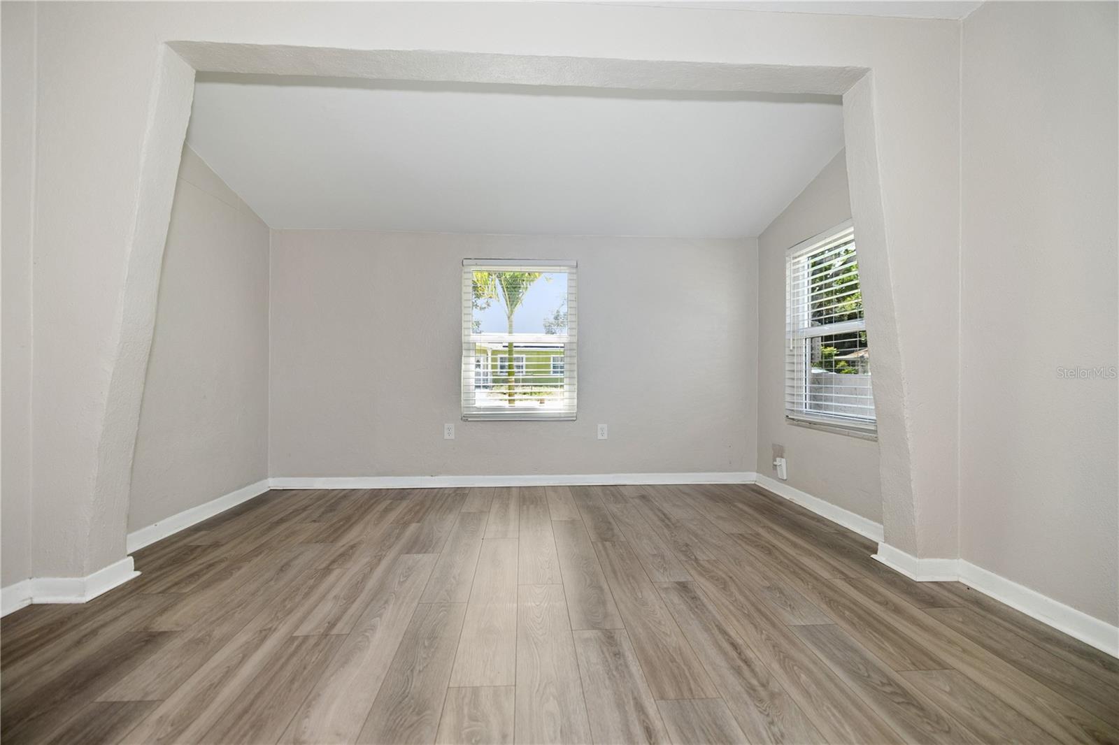 Image 5 of 29 For 9314 Ashley Street