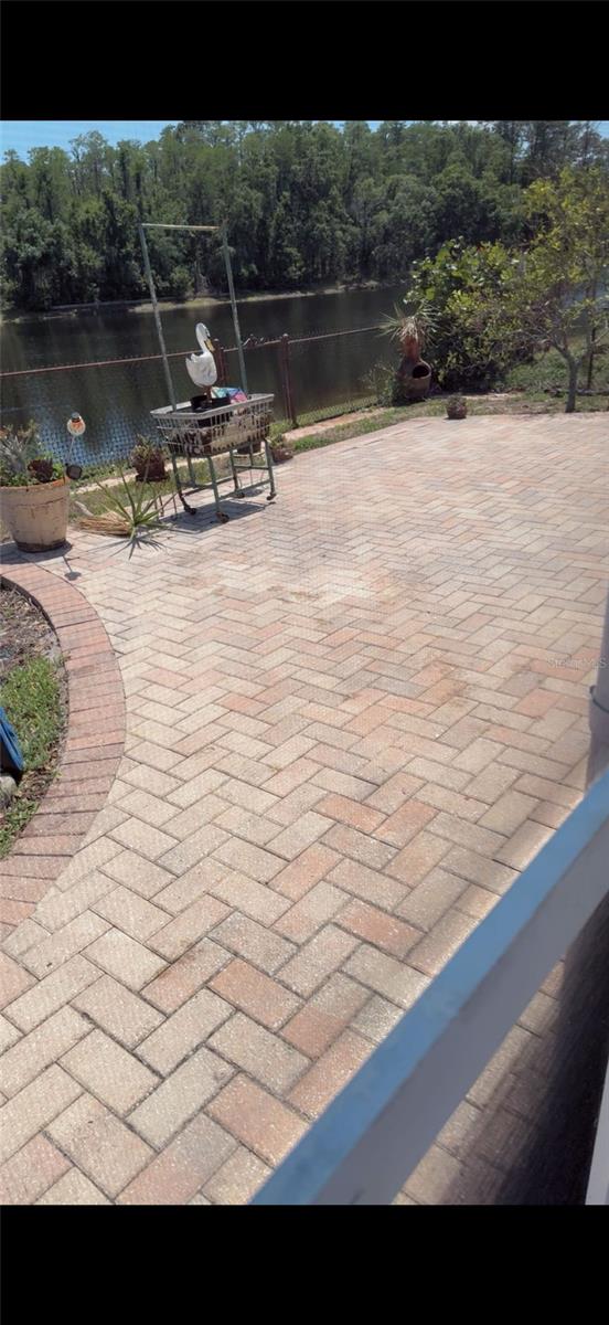 Image 4 of 14 For 4914 Yellowstone Drive