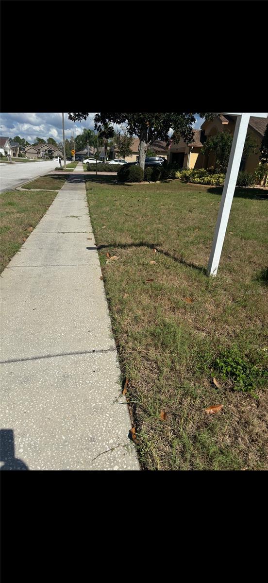 Image 9 of 14 For 4914 Yellowstone Drive