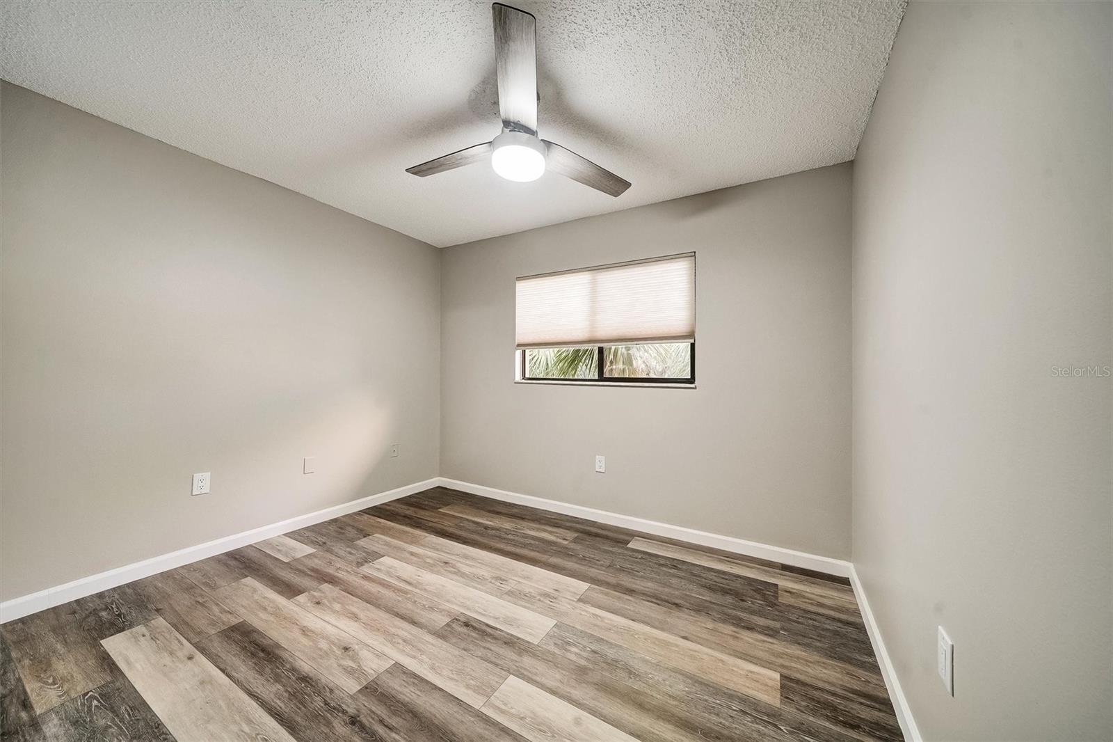 Image 15 of 30 For 5729 Baywater Drive