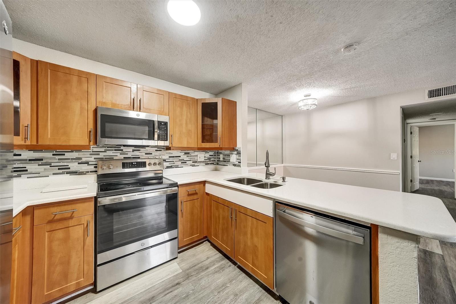 Image 6 of 30 For 5729 Baywater Drive