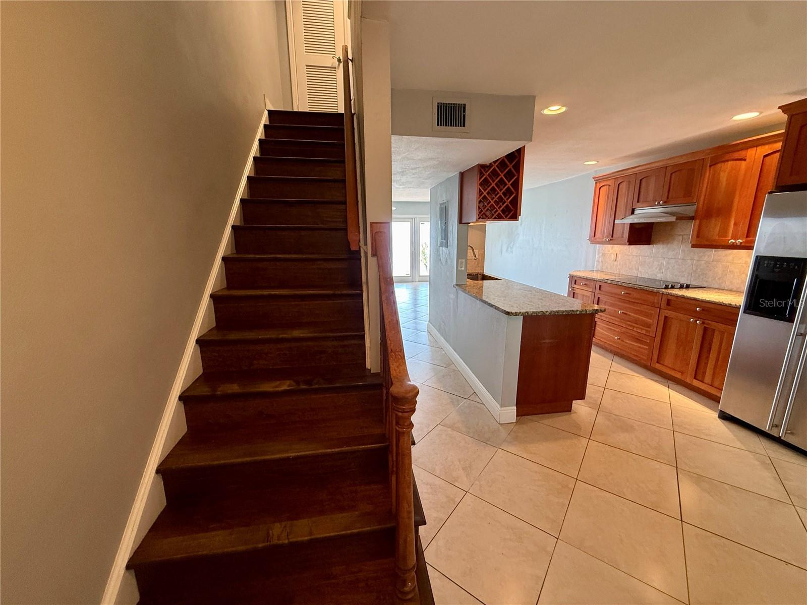 Image 7 of 31 For 5066 Coquina Key Drive Se