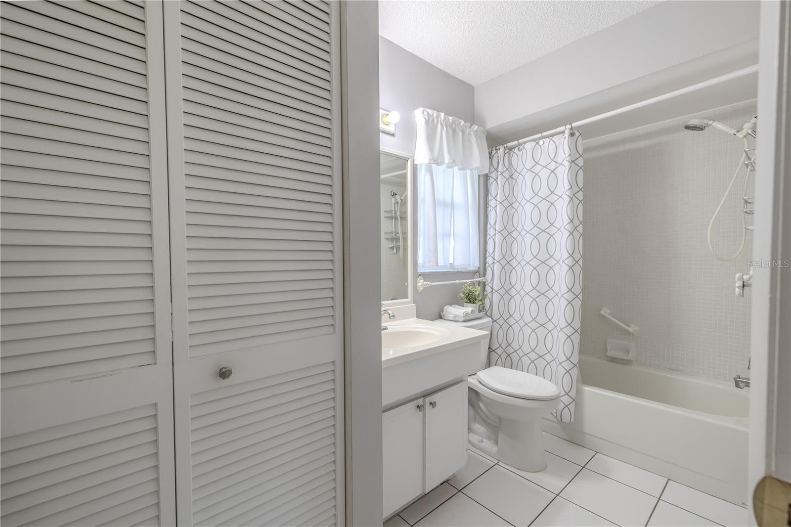 Image 19 of 31 For 1701 Pinehurst Road 19f