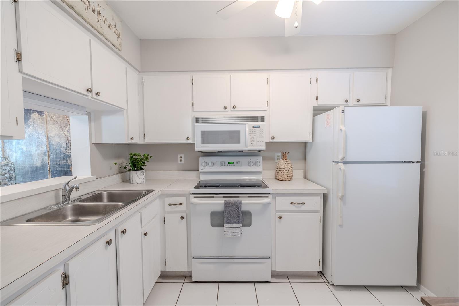 Image 5 of 31 For 1701 Pinehurst Road 19f
