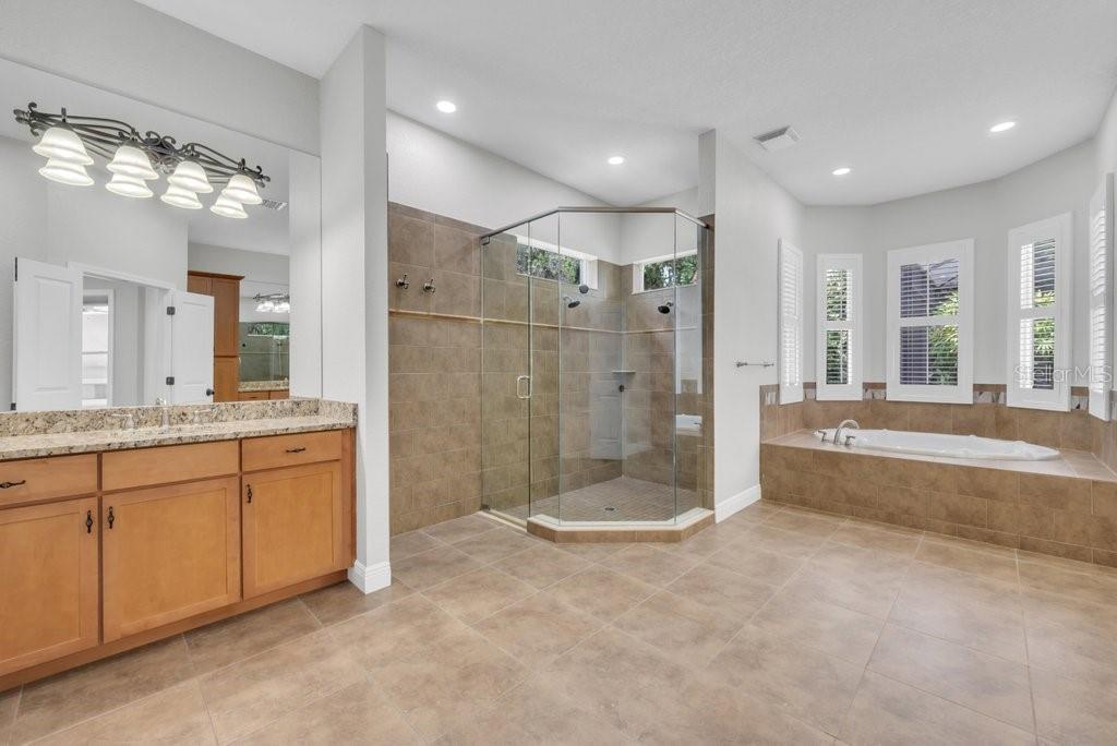 Listing photo id 26 for 16301 Dunlindale Drive