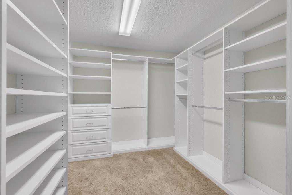 Listing photo id 29 for 16301 Dunlindale Drive