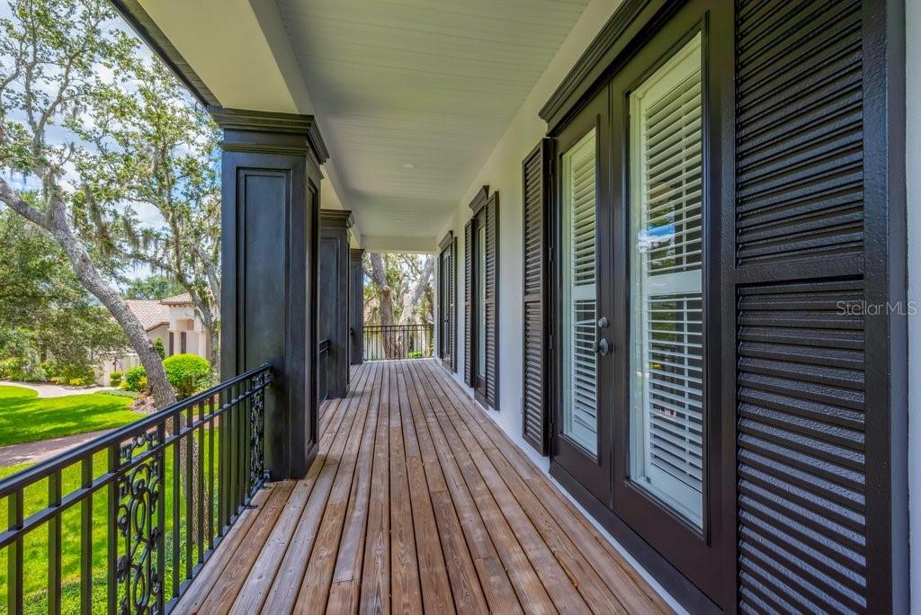 Listing photo id 2 for 16301 Dunlindale Drive