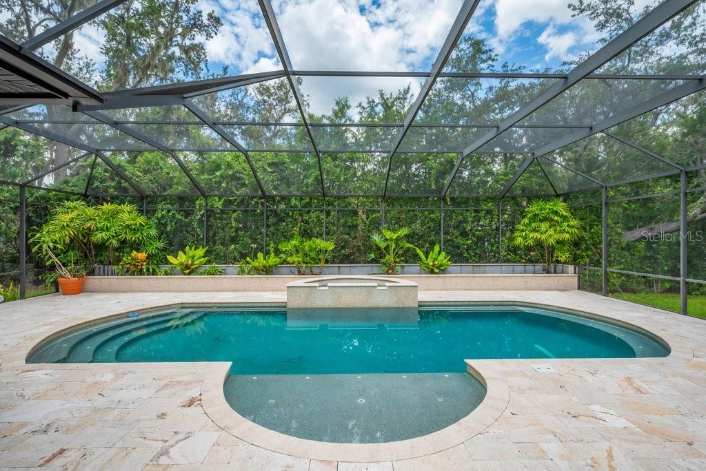 Listing photo id 46 for 16301 Dunlindale Drive