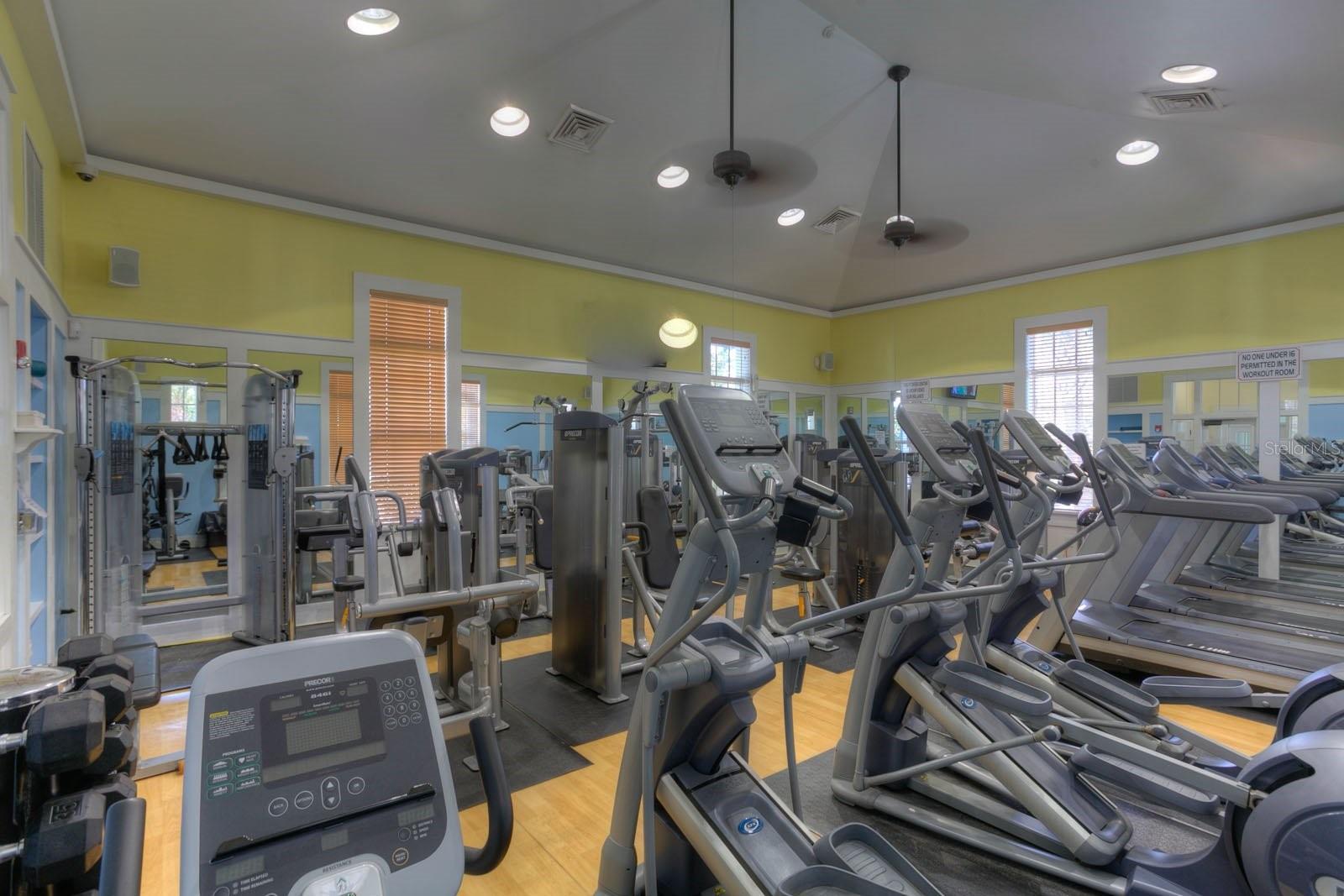 Listing photo id 54 for 16301 Dunlindale Drive