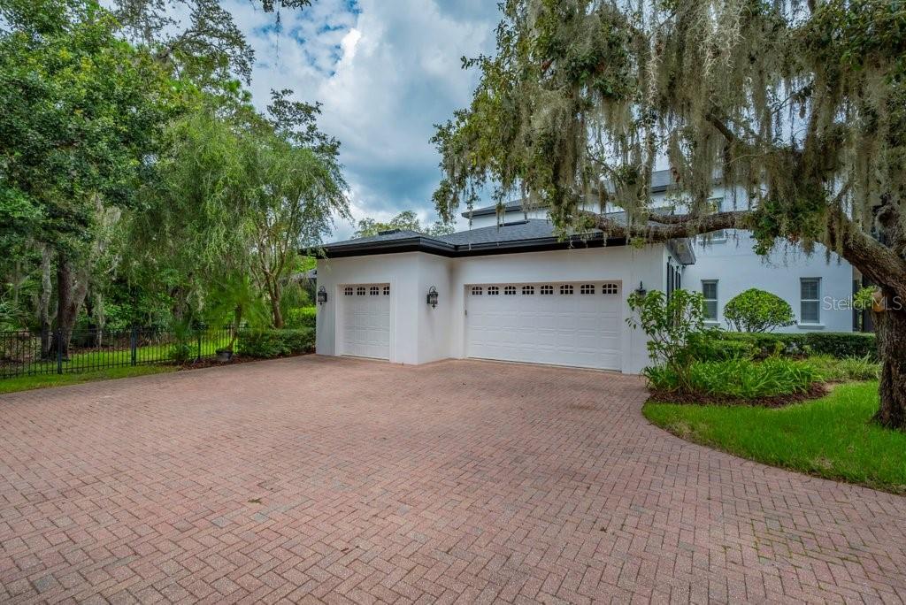Listing photo id 4 for 16301 Dunlindale Drive